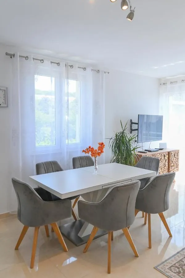 Apartman Iskra Apartment Rijeka