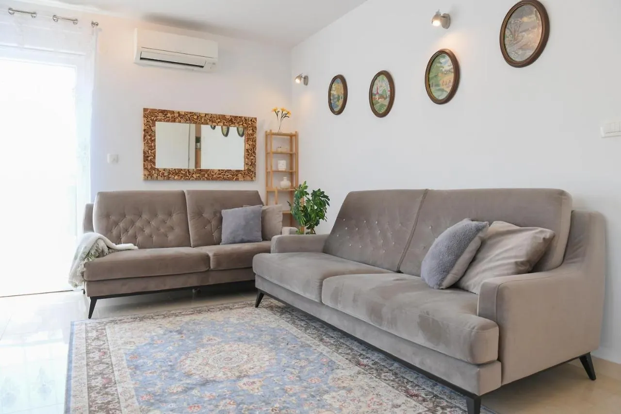 Apartman Iskra Apartment Rijeka 0*,  Croatia